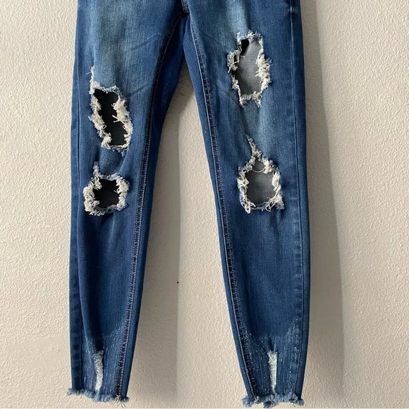 I & M Jeans | Women’s High Rise ripped Blue jeans Size 3 - Picture 3 of 12